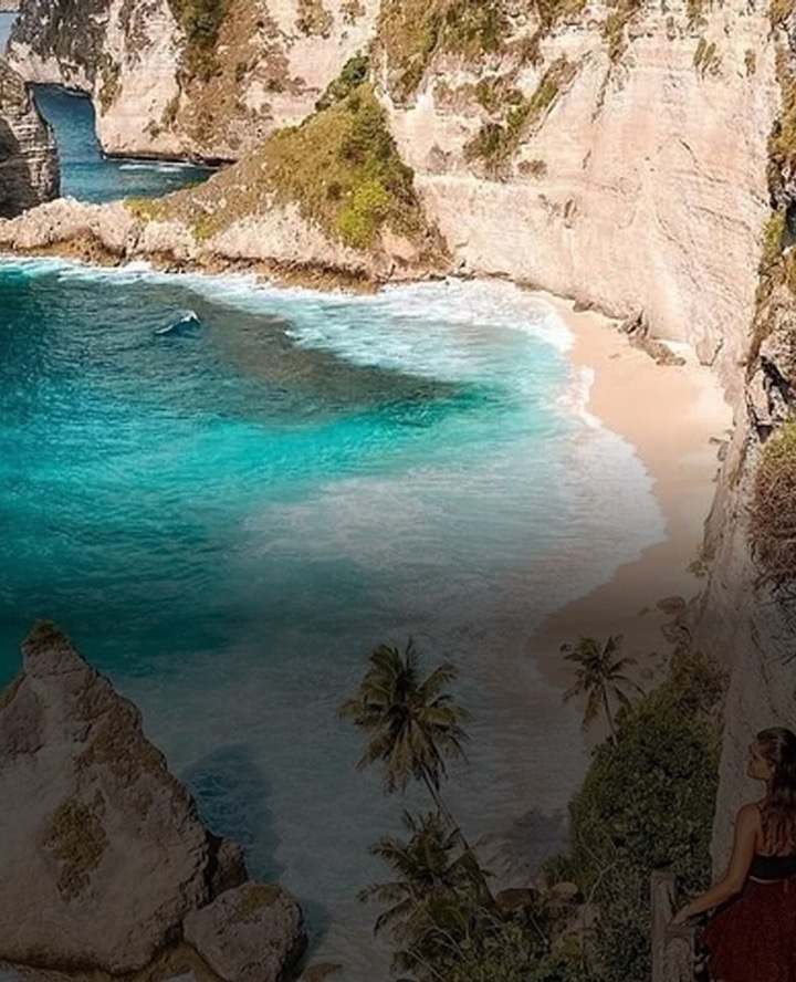 Nusa Penida beach cove in Bali