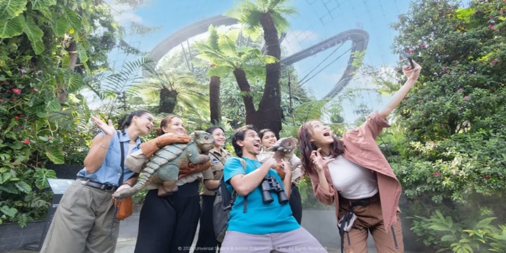 Group selfie at Gardens by the Bay
