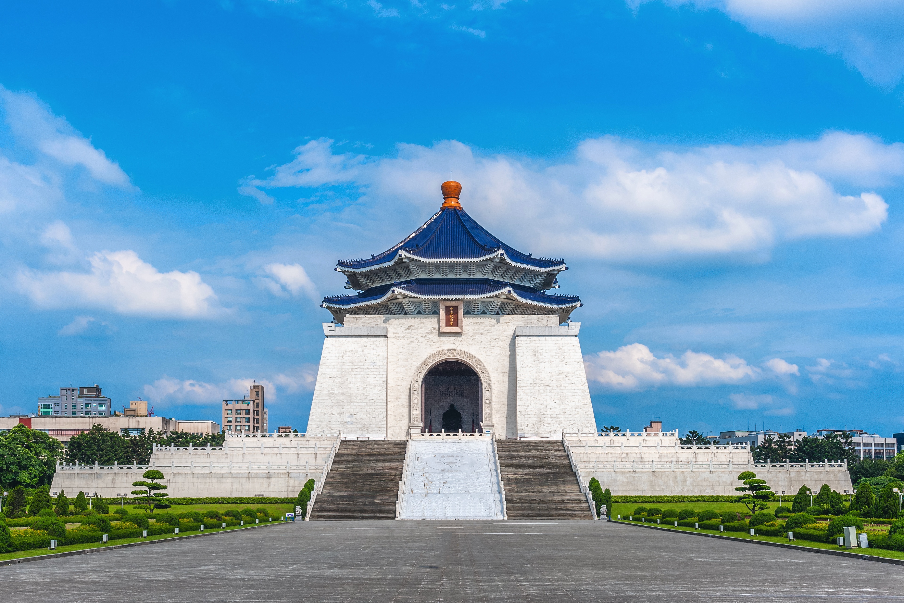 Chiang-Kai-Shek-Memorial-Hall-Taipei