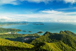 1120-0751_langkawi-malaysia-
