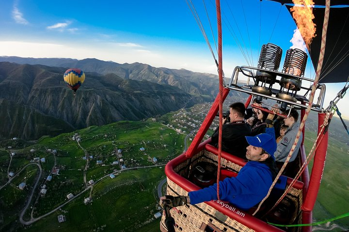 Things to do in Armenia, the best tour in Armenia, activities in Armenia, travel to Armenia, things to do in Yerevan, tour in Armenia, Vacantion in Armenia