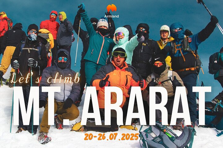 Climbing Mount Ararat (5165 m) - Photo 1 of 15
