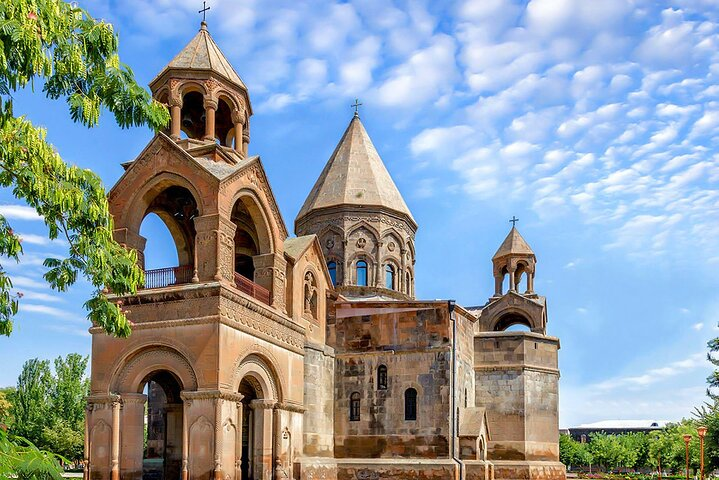 Miniature Cathédrale D'Etchmiadzin – Bois – Réplique Arménienne – Fait Main