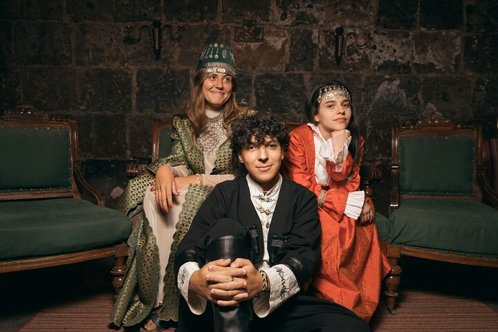 Private Professional Armenian Costume Photo Shoot - Photo 1 of 18