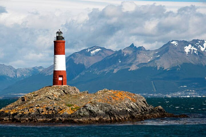 3-Hour Tour Sailing through the Beagle Channel - Photo 1 of 9