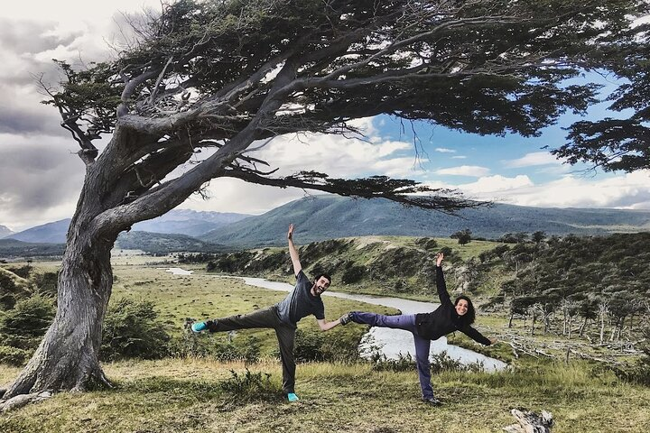 GABLE ISLAND & PENGUIN
COLONY WITH CANOEING (Flag trees)