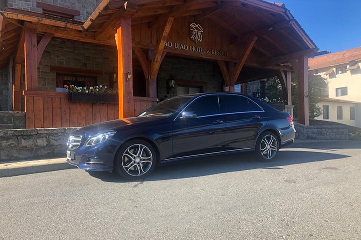 Airport Transfer - Llao Llao Hotel - Photo 1 of 3