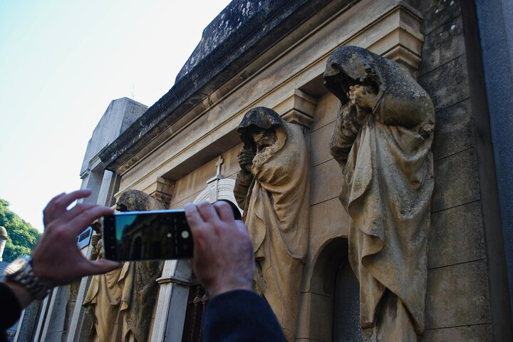 Chacarita Walking Tour - Spooky Cemetery, History & Pizza - Photo 1 of 7