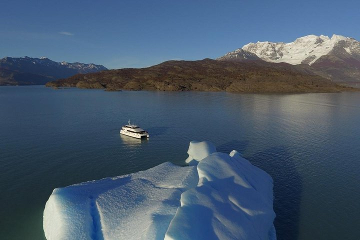 Estancia Cristina Mirador del Glaciar Upsala - Photo 1 of 18