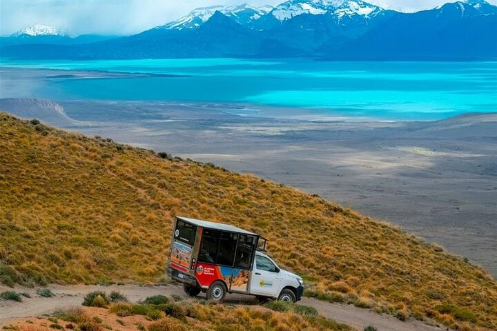 Balconies of Calafate Panoramic views from Huyliche Hill - Photo 1 of 10