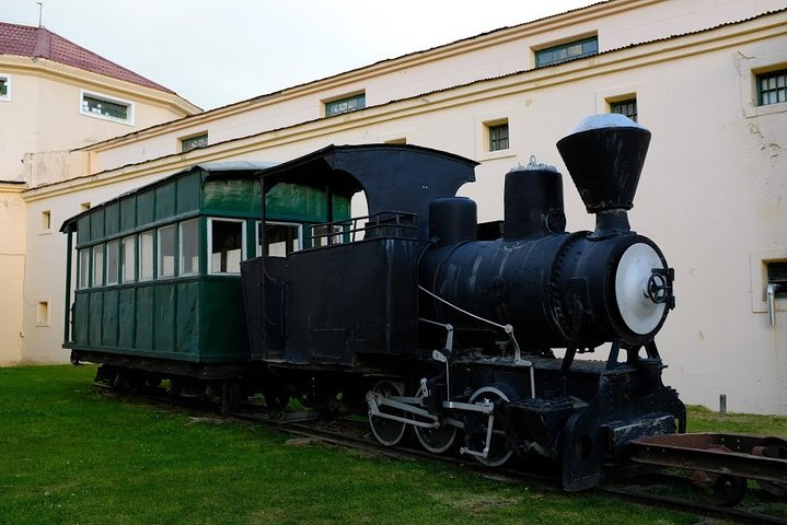 Guided Tour of the City of Ushuaia - Photo 1 of 11