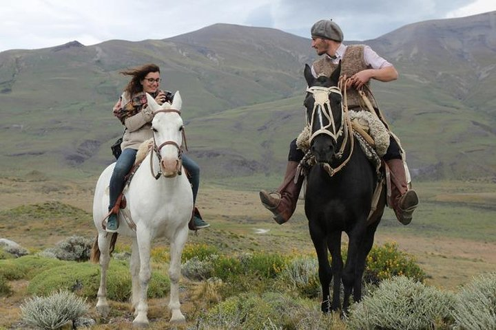 El Calafate Horseback Riding with Lake Argentino Views - Photo 1 of 8