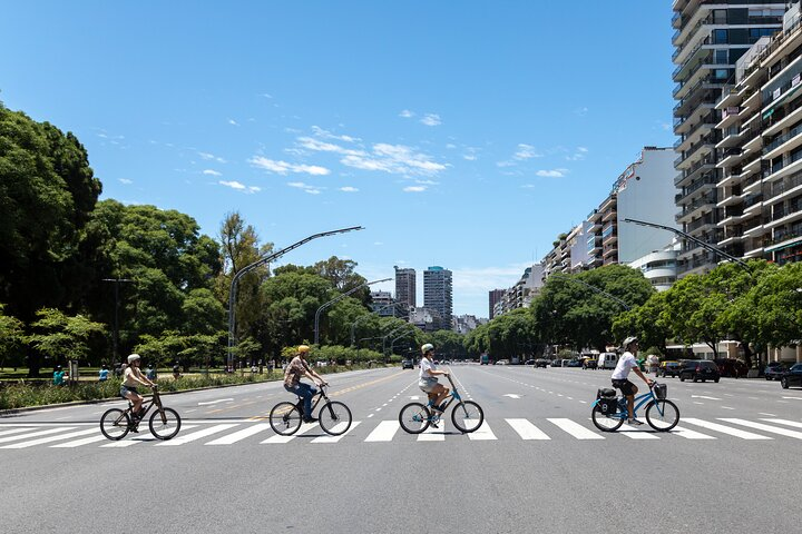 Small Group Palermo & Recoleta Bike Tour - Photo 1 of 10