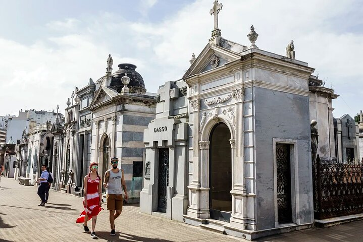 Recoleta & Cemetery for curious people - Photo 1 of 9