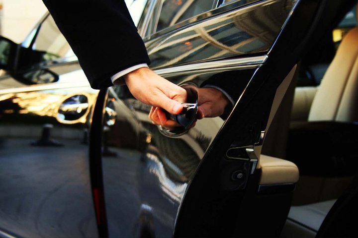 Private Transfer from Jorge Newbery Airport to Downtown Area - Photo 1 of 6