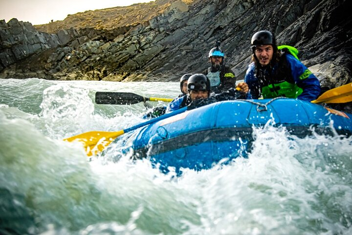 Rafting experience on the Rio de las Vueltas in Patagonia - Photo 1 of 16