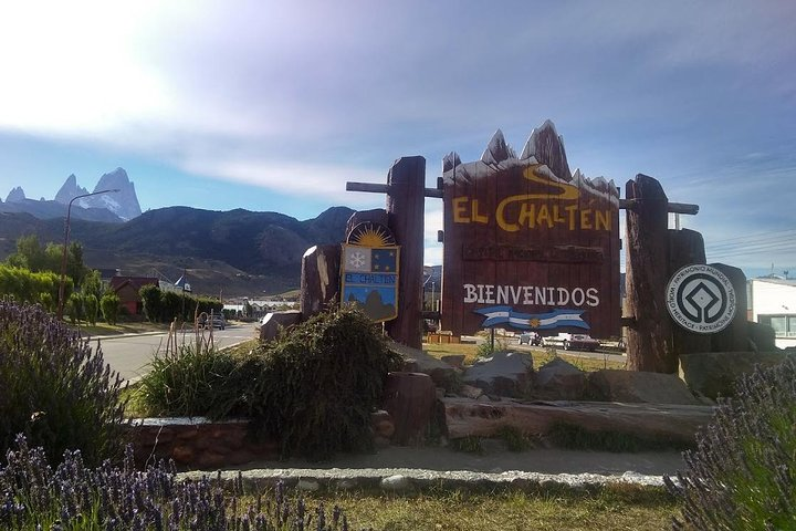 Shared transfer to El Calafate -El Chaltén - Photo 1 of 2