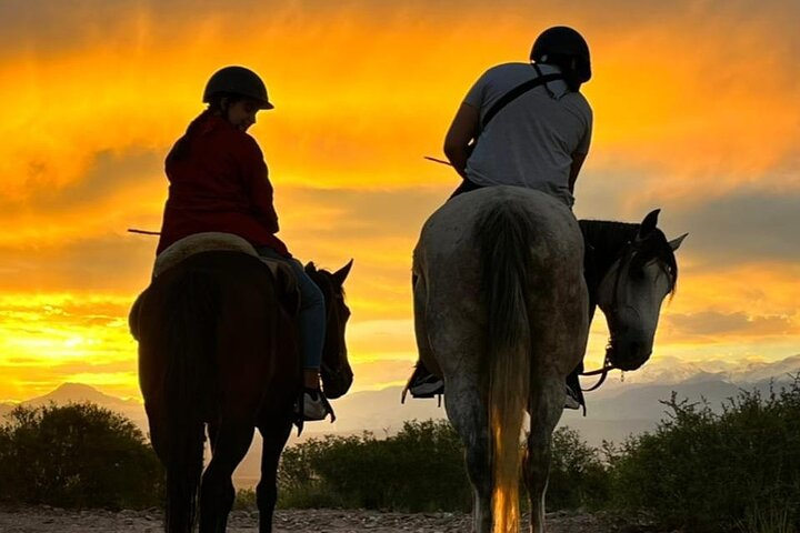 Sunset Horseback Riding Tour in Lunlunta with Dinner Included - Photo 1 of 6