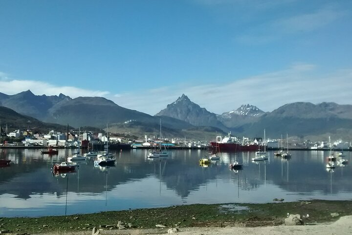 Low cost private city tour - Photo 1 of 3