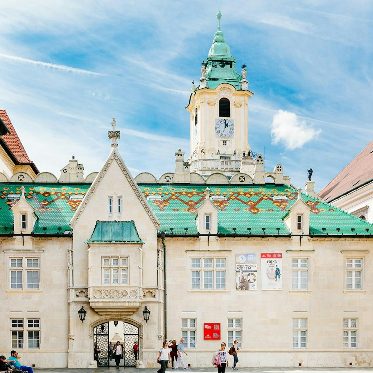Discover the blend of Gothic and Baroque styles in Bratislava capturing the charm of historic landmarks and contemporary life on this journey from Vienna. A unique cultural experience awaits!