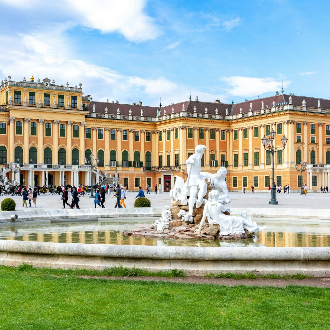 Schonbrunn Palace & Gardens: Skip The Line Ticket and Private Guided Tour - Photo 1 of 3