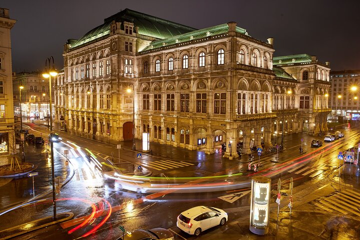 Vienna at night! Private photo tour of Vienna's most beautiful buildings - Photo 1 of 12