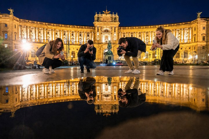 Vienna at night! Private photo tour of Vienna's most beautiful buildings - Photo 1 of 24