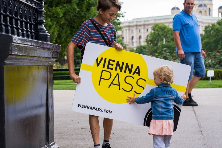 Discover the joy of exploring Vienna’s top attractions with the Vienna PASS perfect for families and adventurers seeking unforgettable experiences and seamless travel around the city.