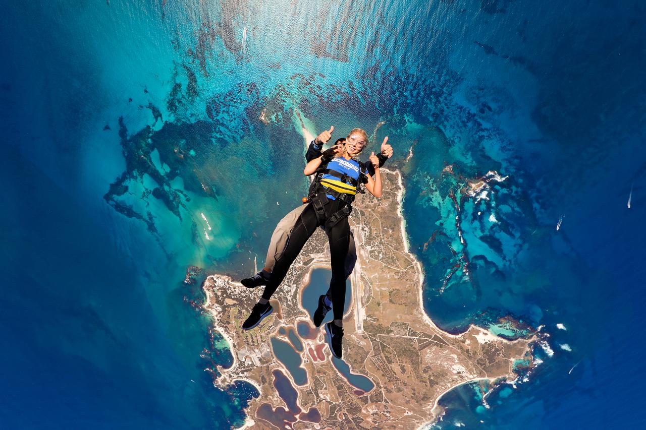 15,000ft Rottnest Island Tandem Skydive in Perth | Pelago