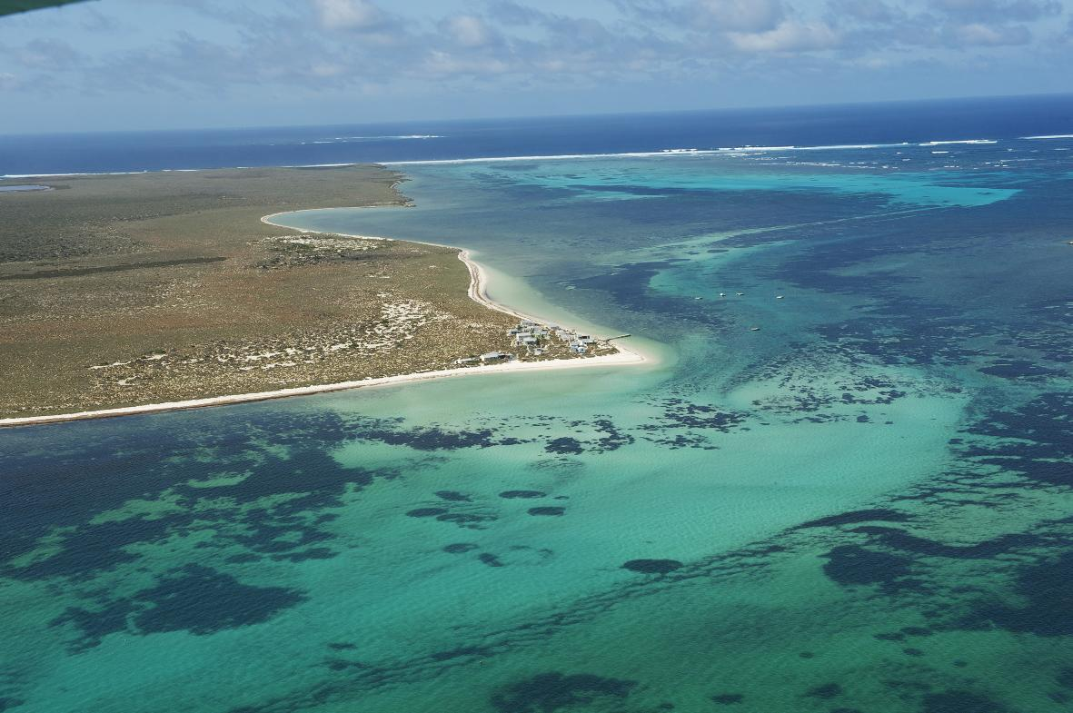 Abrolhos Islands & Pink Lake Flyover From Geraldton - Photo 1 of 5