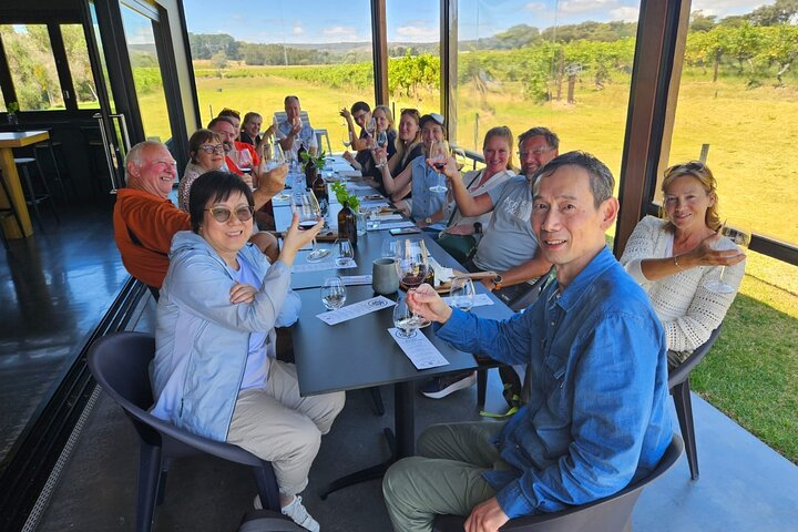 Beautiful Wine Tasting - Haselgrove Wines