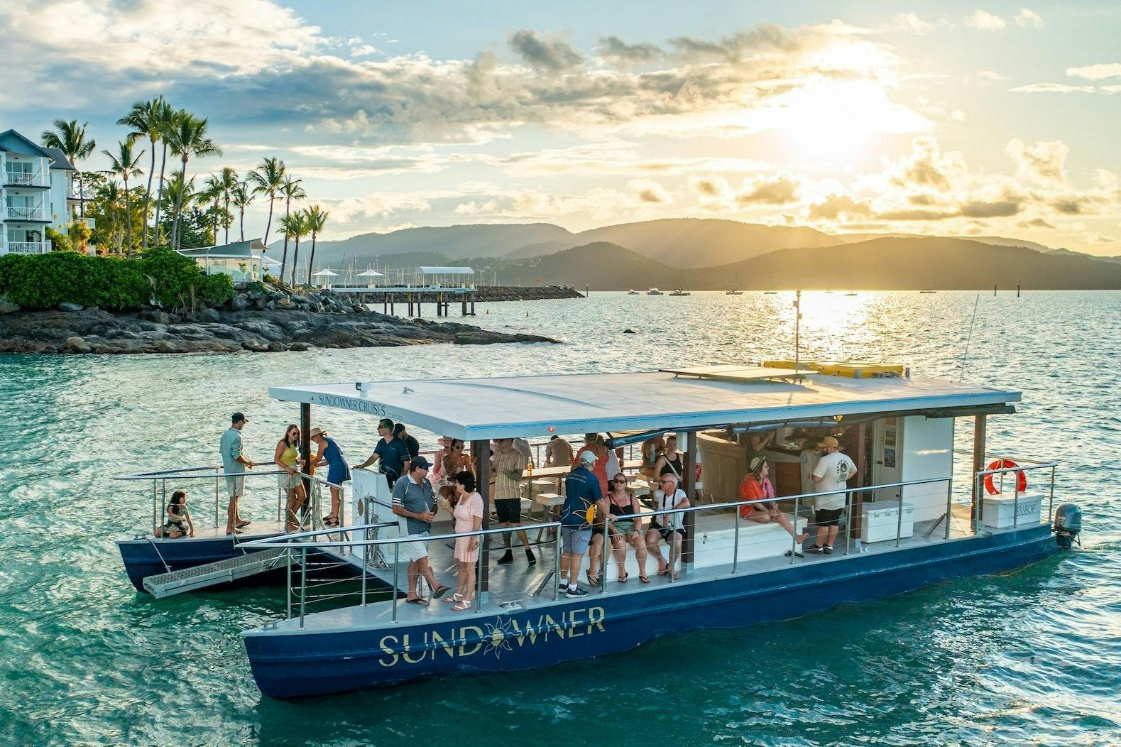 Airlie Beach: Sunset Cruise with Sparkling Wine - Photo 1 of 8