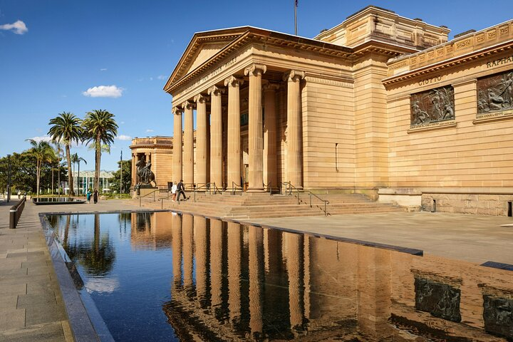 Explore the architectural beauty of the Art Gallery of NSW where stunning reflections meet rich history. Engage with diverse art collections and discover the stories behind each masterpiece.