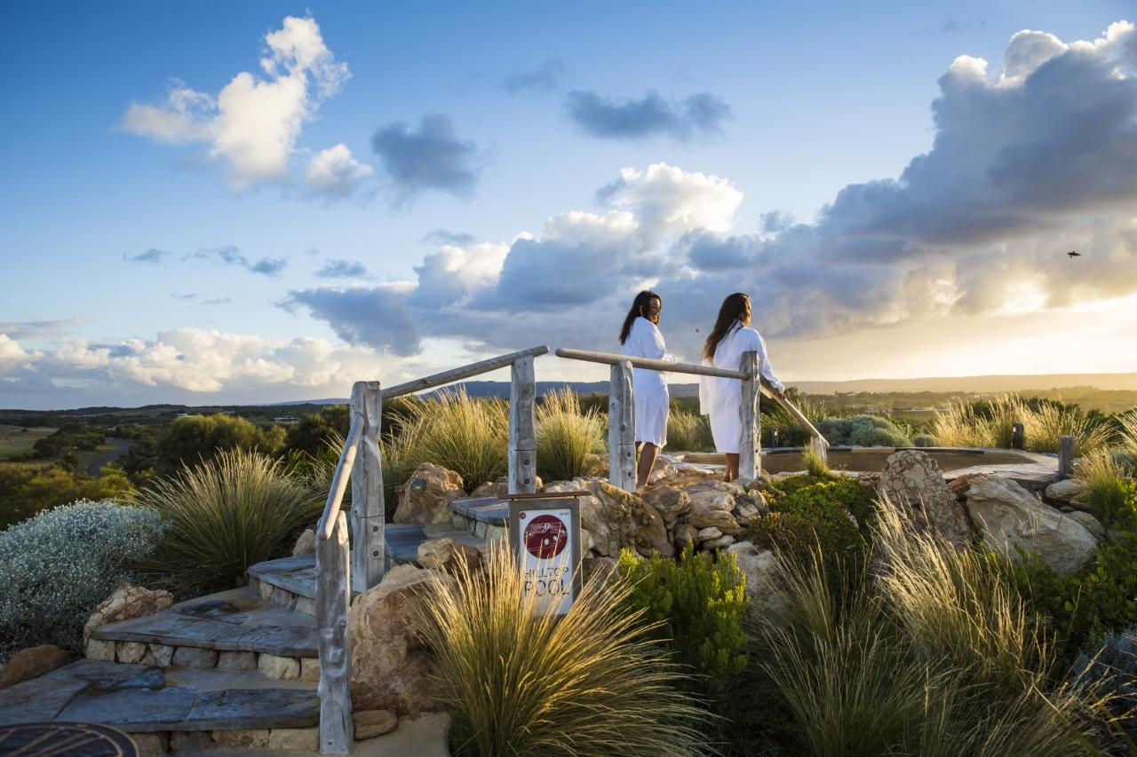 Mornington Peninsula Hot Springs Tour + Shuttle Service - Photo 1 of 13