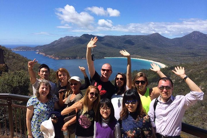 Wineglass Bay lookout
