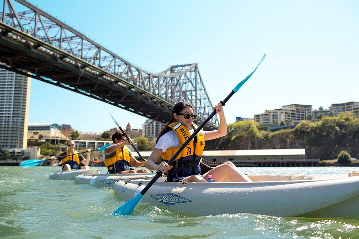 Experience Brisbane from the water as you paddle under the iconic bridge soaking in the city's beautiful skyline while enjoying a fun-filled adventure with friends and family.