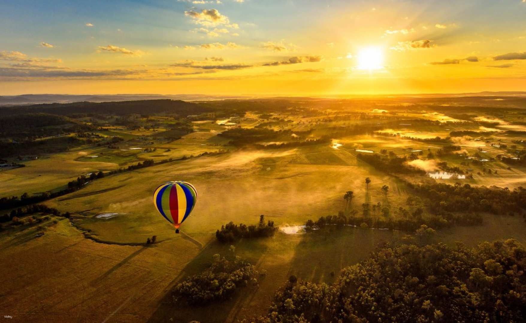 Soar above the Macarthur region at sunrise and experience breathtaking views as golden rays illuminate the landscape. A unique adventure awaits just beyond Sydney's city limits.