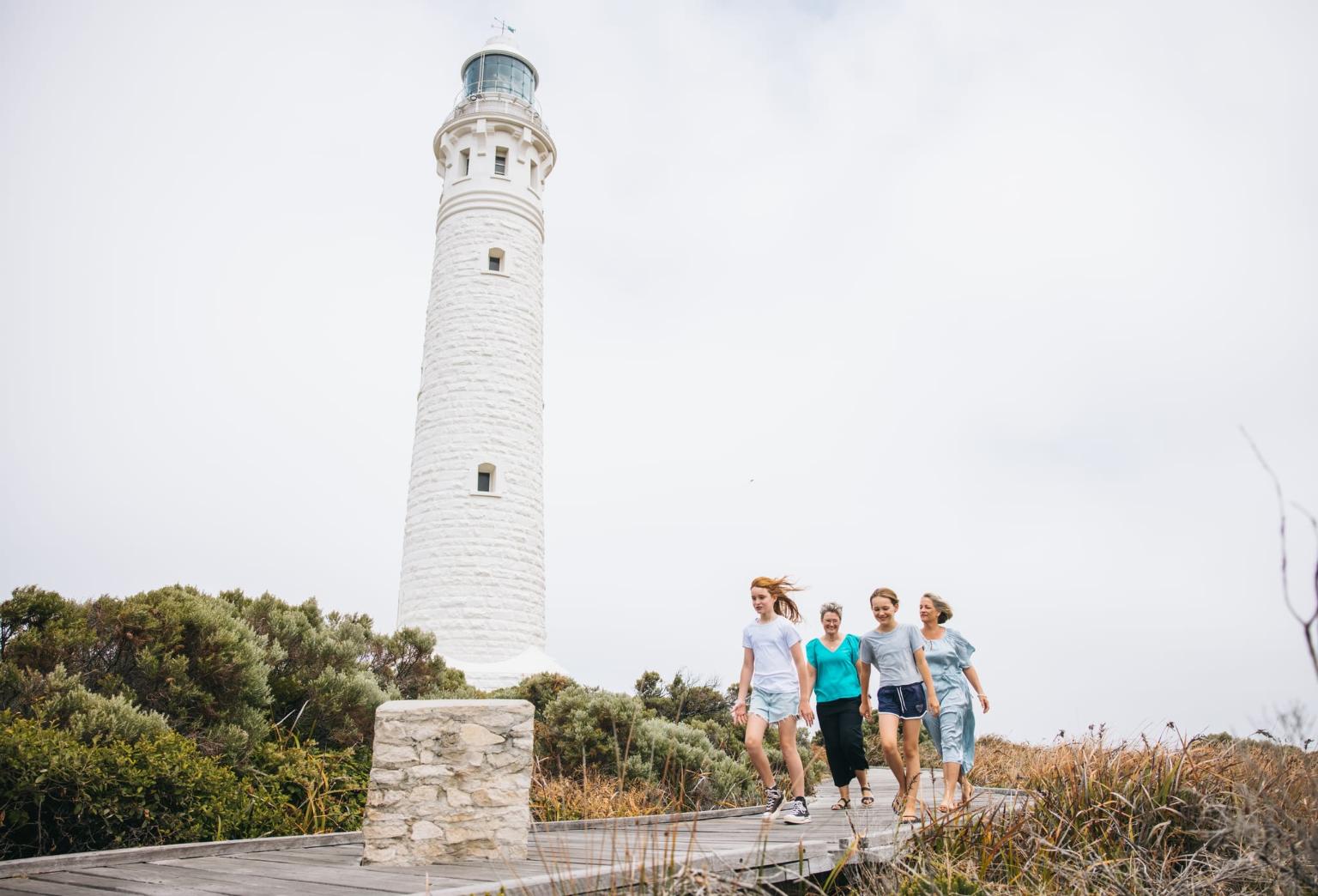 Tur Menara Mercusuar Cape Leeuwin dengan Pemandu Sepenuhnya - Photo 1 of 10