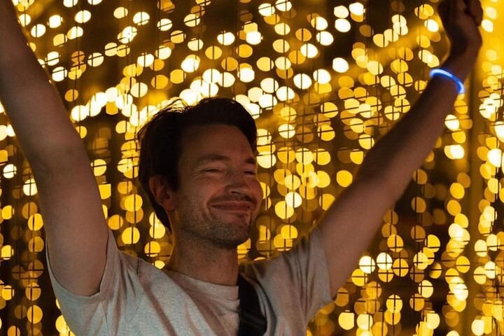 Unleash your adventurous side in Hunter Valley with an unforgettable day of problem-solving in the Wine Escape Room smashing in the HV Smash Room and perfecting your aim at Uncorked Axe Throwing.