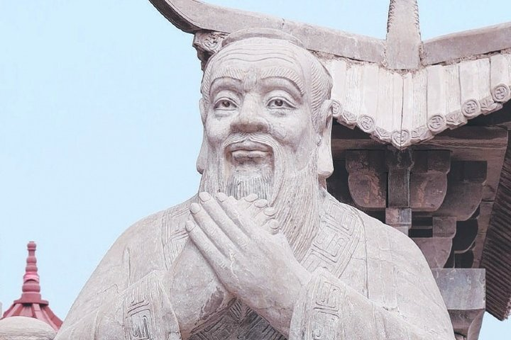 Uncover hidden treasures and local stories as you explore Gold Coast engaging with unique landmarks and challenges that make every step an adventure for friends and family alike.