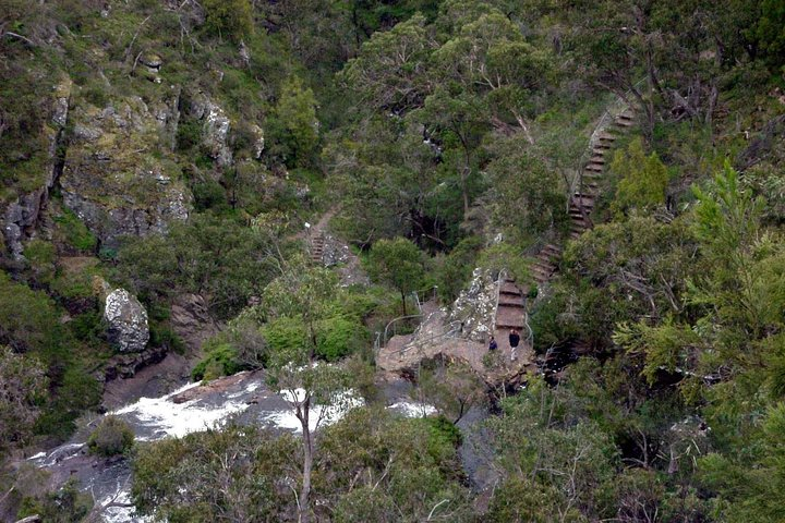 Discover the stunning views and natural beauty of Grampians & Halls Gap. Explore scenic lookouts and hidden trails immersing yourself in the tranquil environment surrounded by lush greenery and flowing waters.
