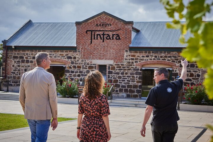 Hardys Hidden Secrets Tour, If These Walls Could Talk - Photo 1 of 6