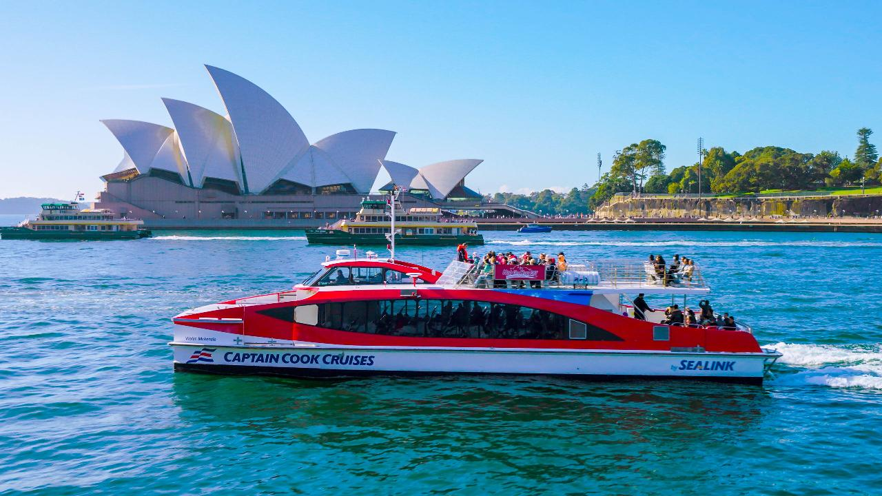 Hop On Hop Off Harbour Explorer - 1-Day Pass - Photo 1 of 6