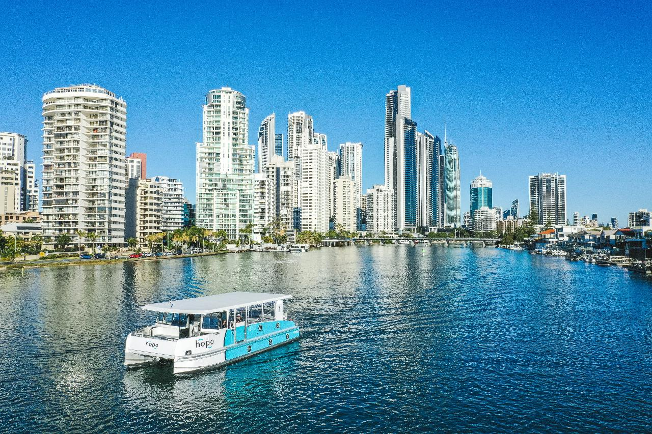 Gold Coast: Hop-On Hop-Off 2-Hour Sightseeing Cruise - Photo 1 of 6
