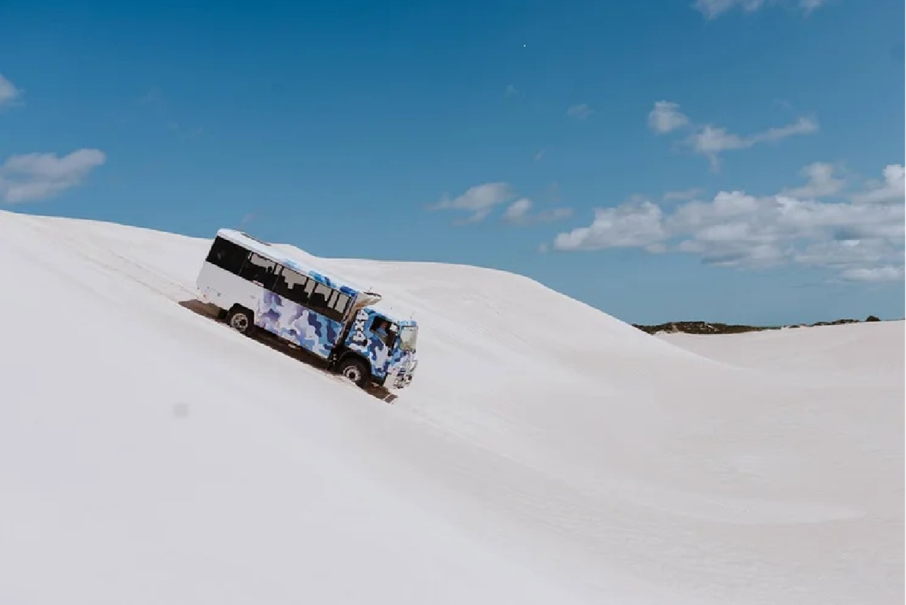 LANCELIN - 4WD Sandunes & sandboarding Adventure - 12.00- 45 mins - Photo 1 of 8
