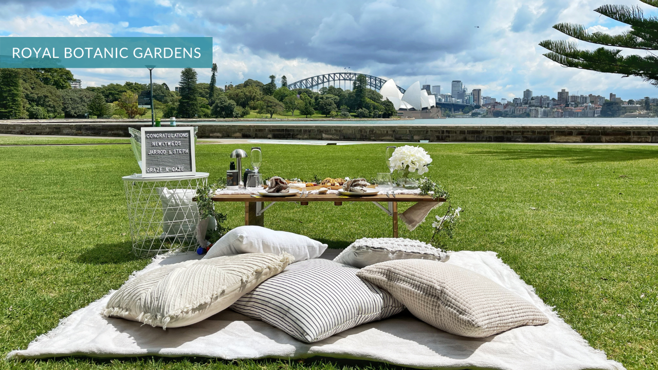 Luxury Picnic Experience - Royal Botanic Gardens - Photo 1 of 5