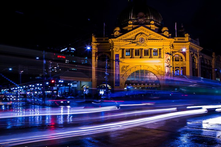 Experience the charm of Melbourne's iconic landmarks at night while improving your photography skills. Capture stunning compositions and explore hidden gems with a professional guide.