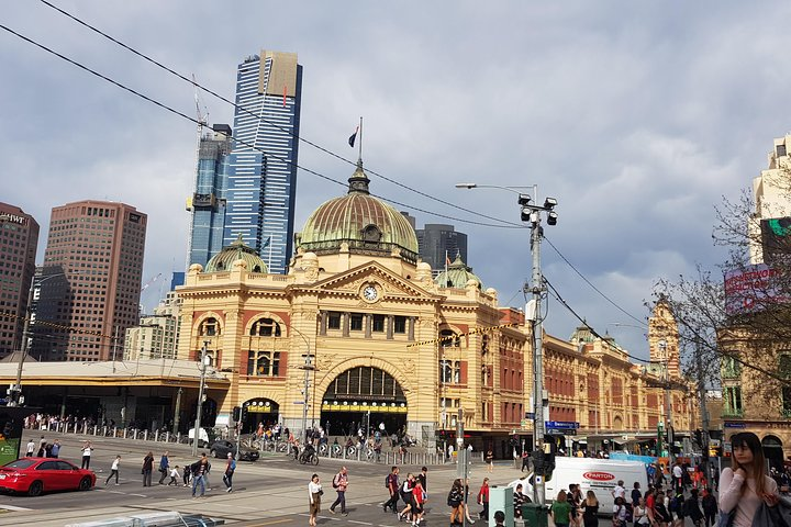 Experience Melbourne’s unique blend of historic and contemporary architecture at Flinders Street Station surrounded by the bustling energy of city life and cultural landmarks waiting to be explored.