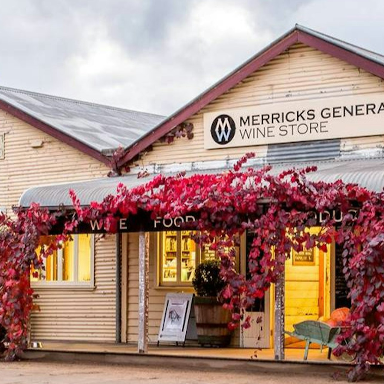 Discover local flavors at Merrick’s General Wine Store where delightful estate-grown wines and seasonal dishes pair perfectly amidst charming surroundings on the Mornington Peninsula.