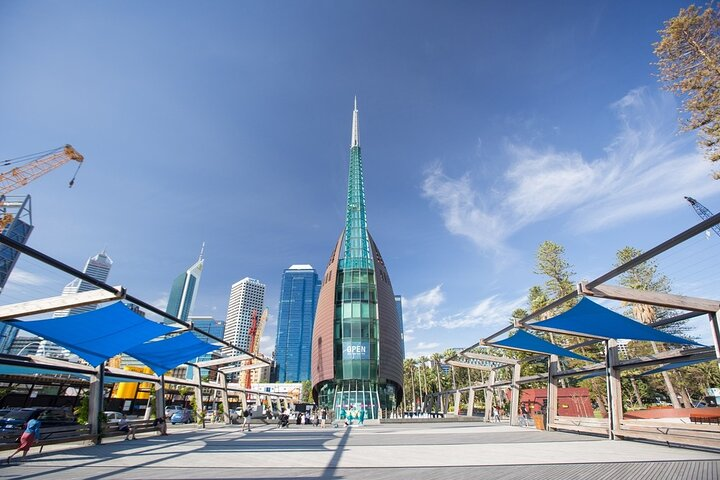 Explore Perth’s iconic skyline while embarking on a unique scavenger hunt discovering hidden gems and engaging in fun challenges that create lasting memories with friends and family.